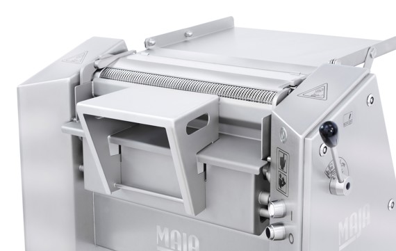 MAJA ESM 5550 mit kurzem Arbeitstisch