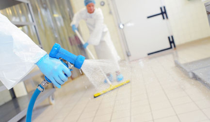 Service KnowHow: Top tips to maximize your freezer uptime with smarter cleaning strategies