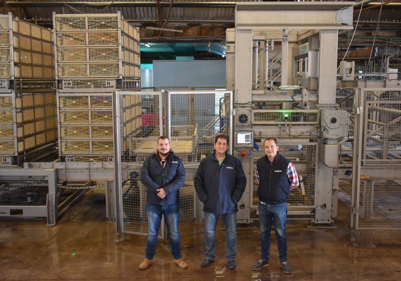 Pujante Atlas Live Bird Handling Solution